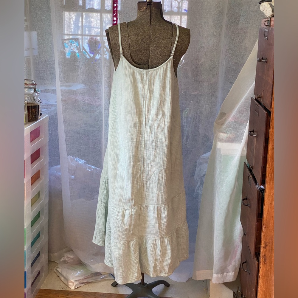 DREW Light Sage Tiered Cotton Gauze Hi Low Maxi Dress 19" Pit to Pit Coastal - Picture 2 of 5